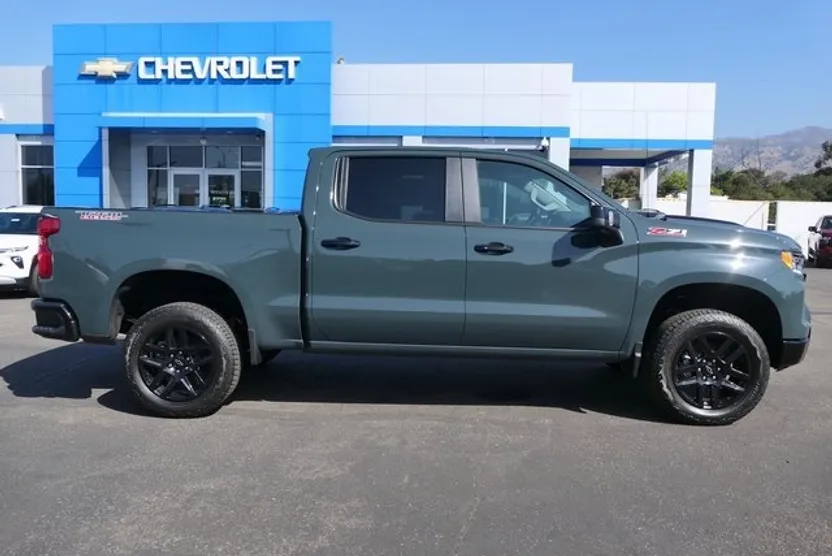 2026 Chevrolet Silverado 1500 LT Trail Boss photo 1