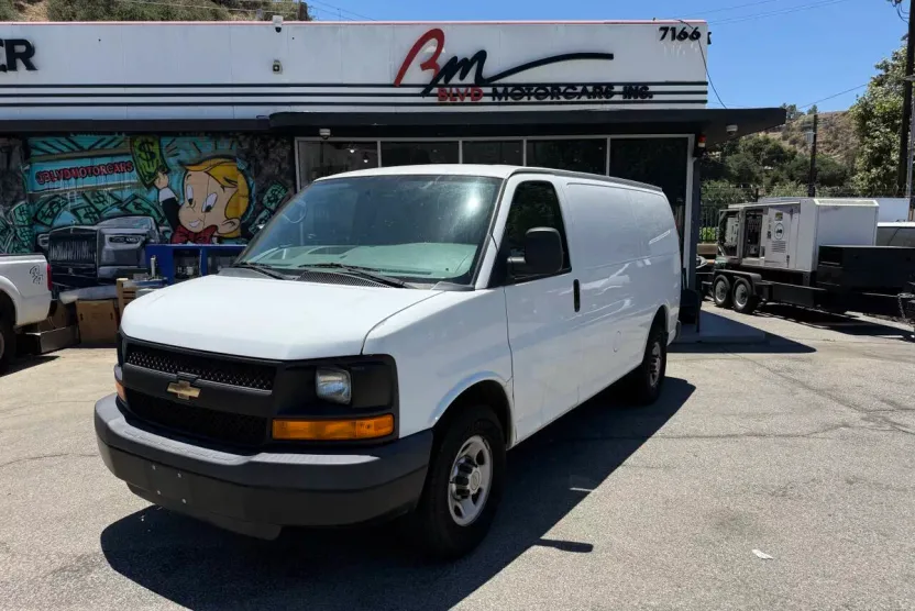 2013 Chevrolet Express 3500 Cargo photo 1