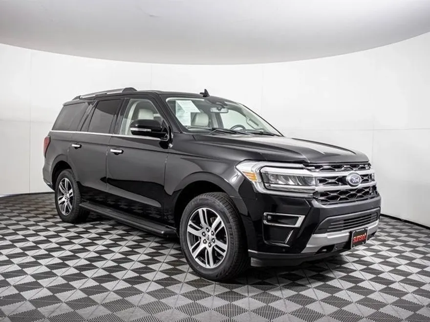 2023 Ford Expedition Limited photo 1