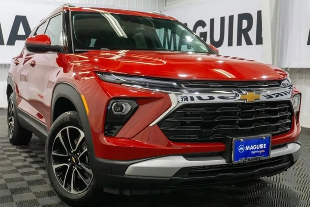 2026 Chevrolet Trailblazer LT photo 1