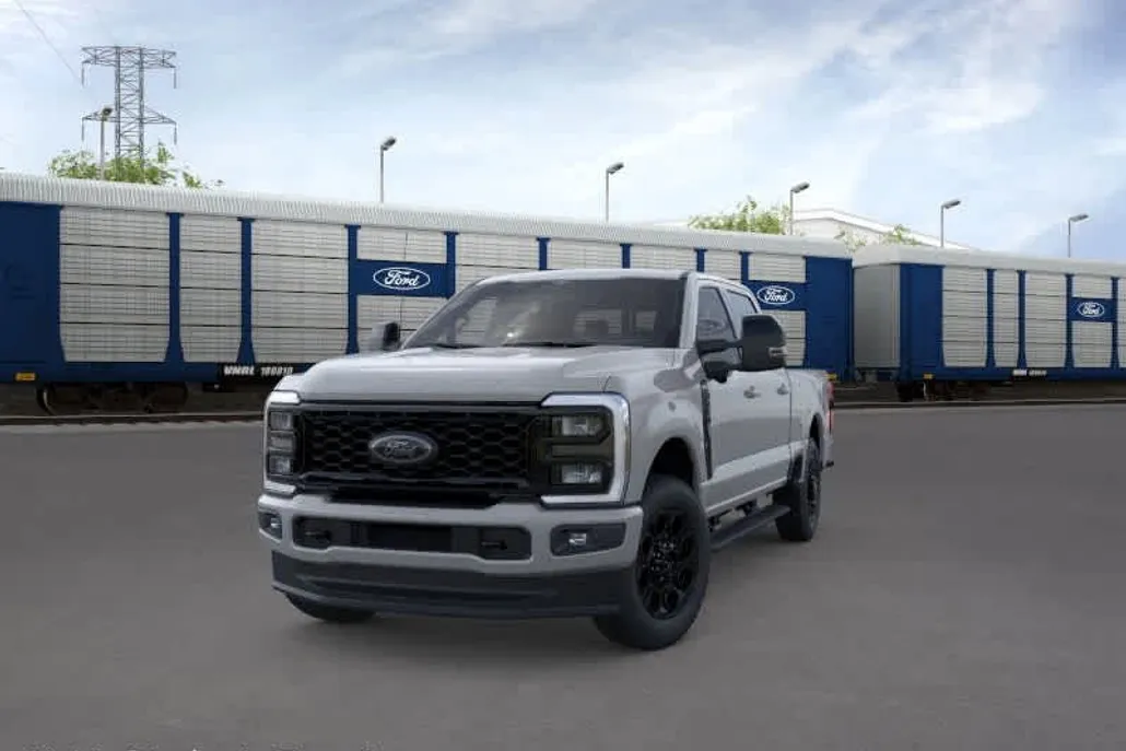 2026 Ford F-250 Lariat photo 1