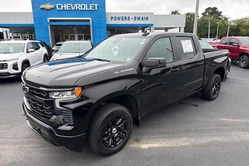2025 Chevrolet Silverado 1500 RST photo 1