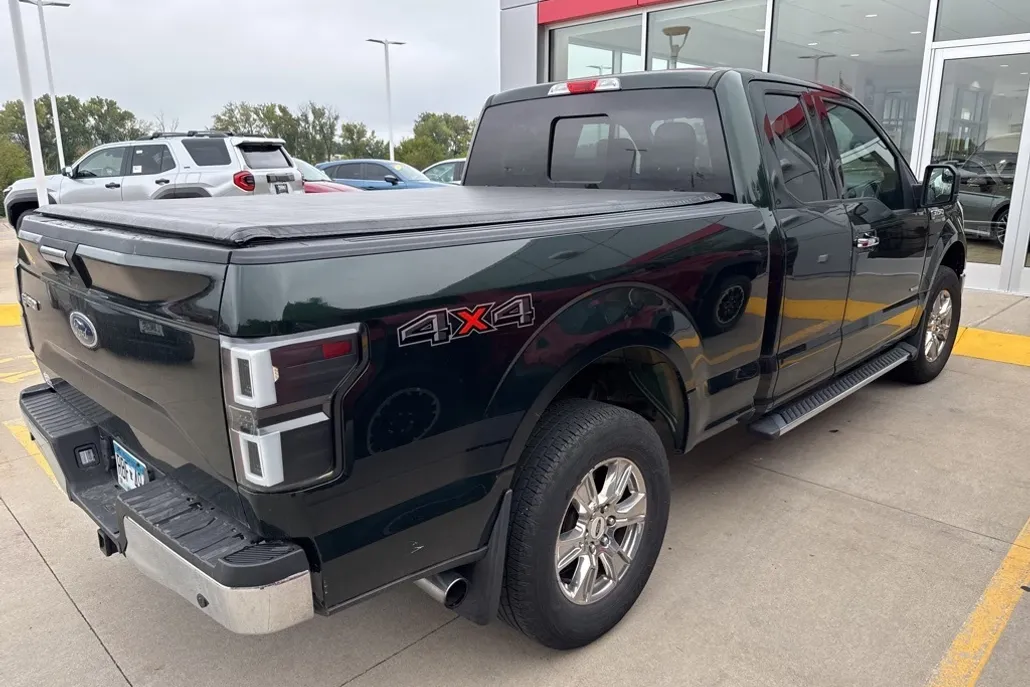 2015 Ford F-150 XLT photo 1