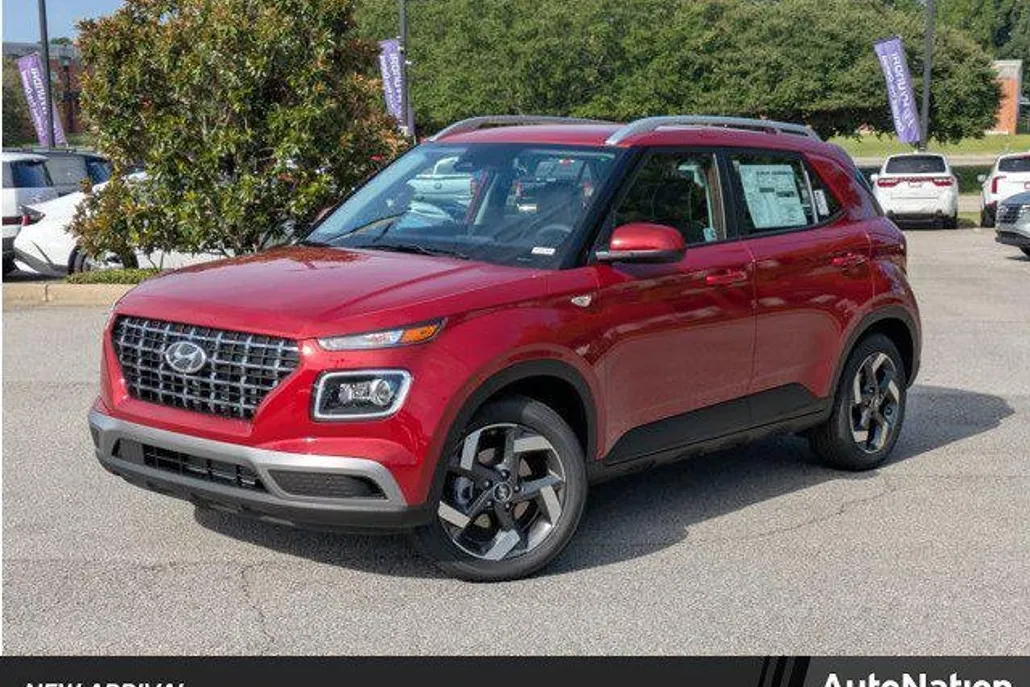 2025 Hyundai Venue Limited photo 1