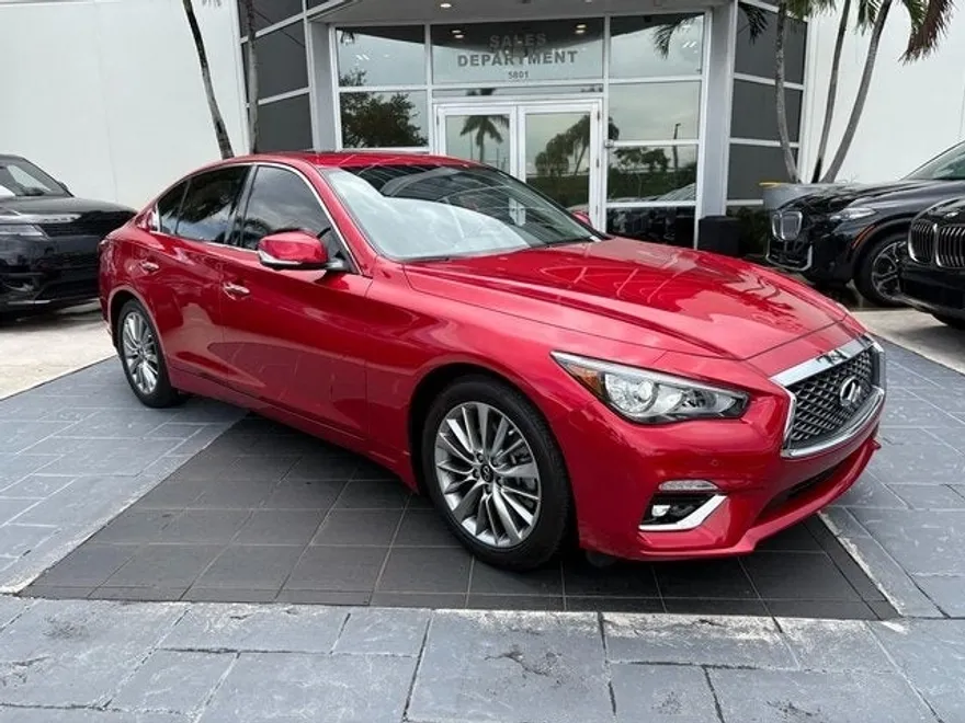 2024 Infiniti Q50 LUXE photo 1