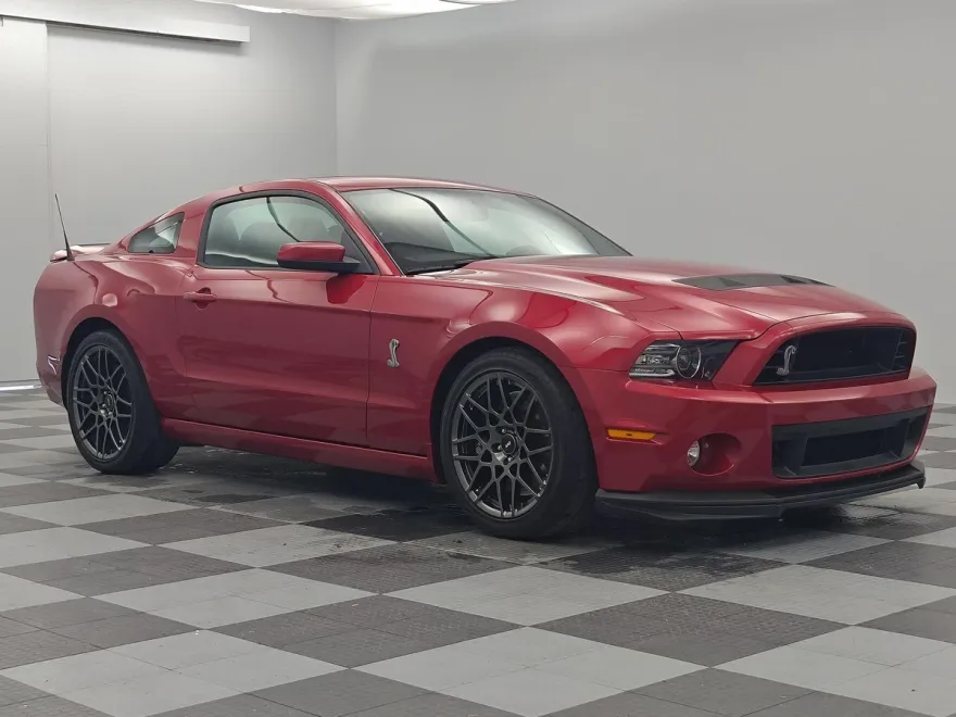 2013 Ford Mustang Shelby GT500 photo 1