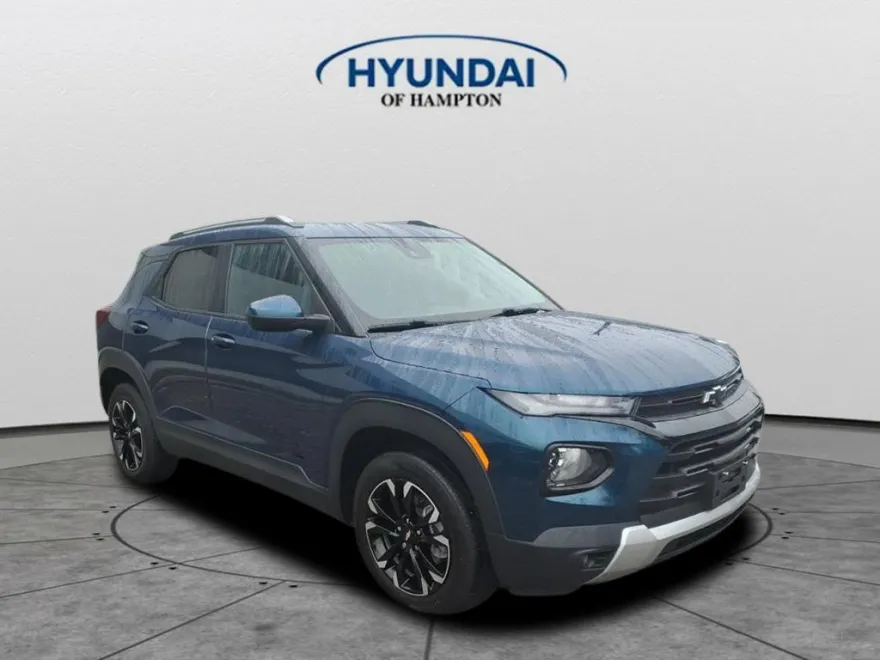 2021 Chevrolet Trailblazer LT photo 1