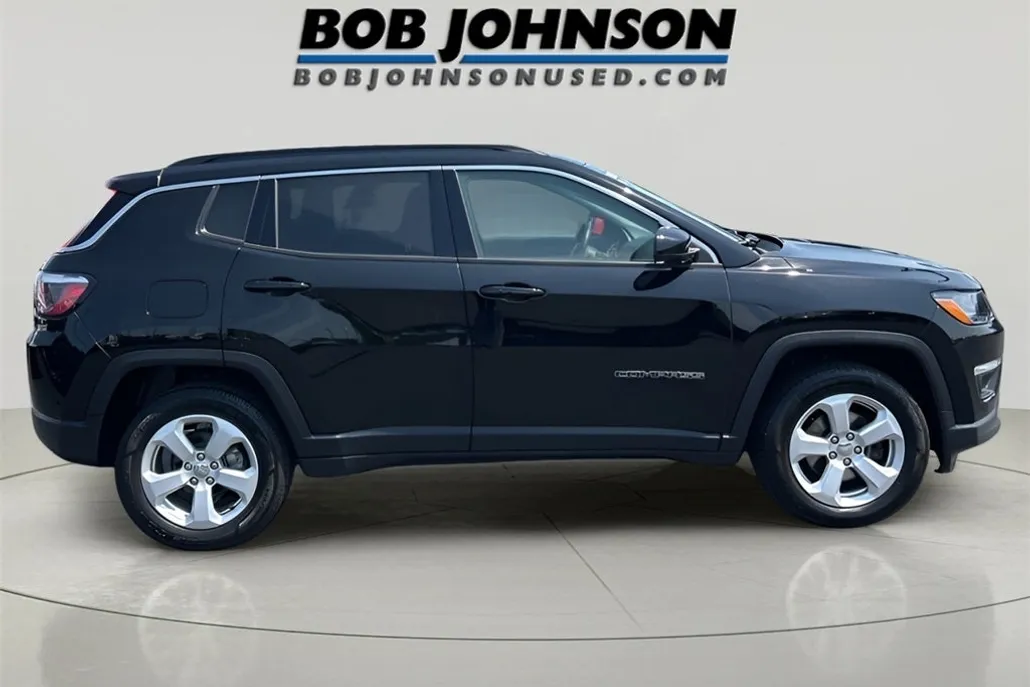 2019 Jeep Compass Latitude photo 1