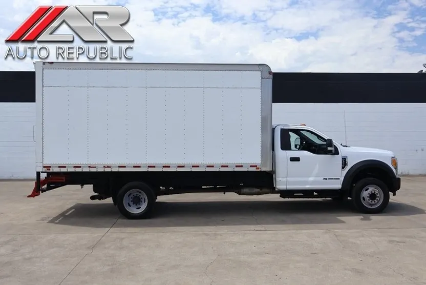 2017 Ford F-450 XL photo 1
