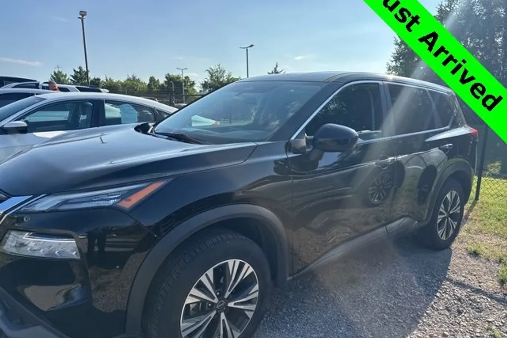 2023 Nissan Rogue SV photo 1