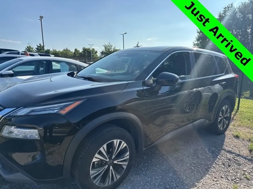 2023 Nissan Rogue SV photo 1
