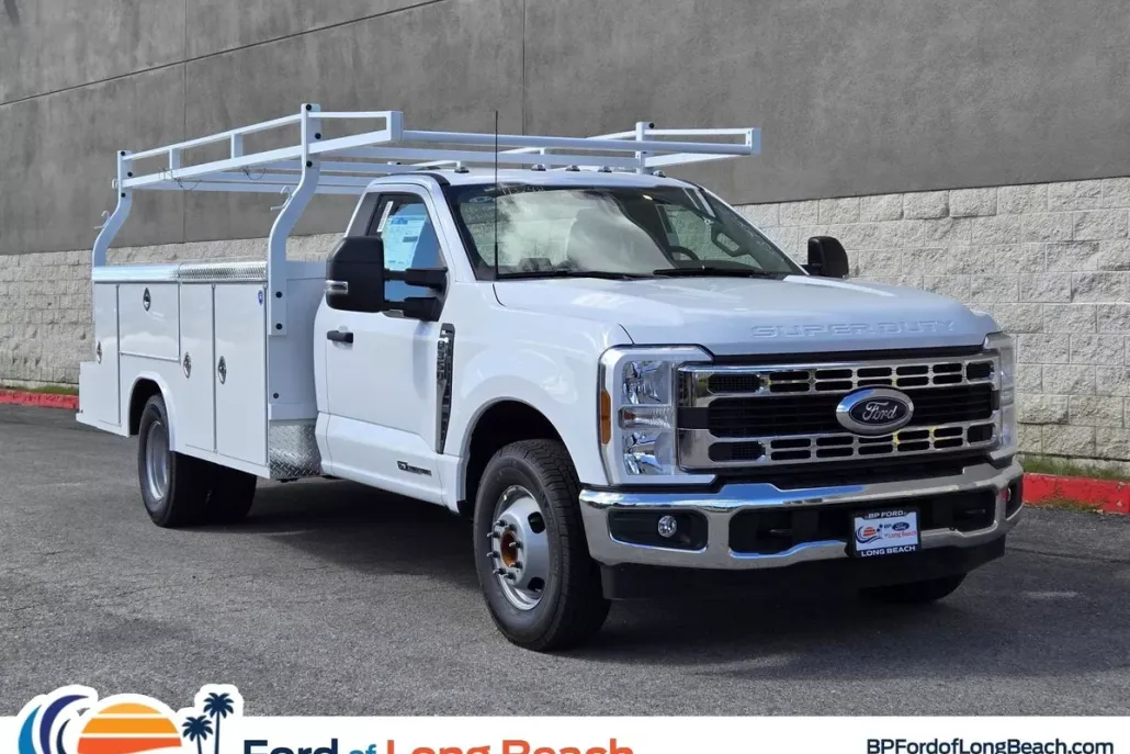 2024 Ford F-350 XL photo 1