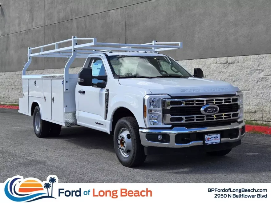 2024 Ford F-350 XL photo 1