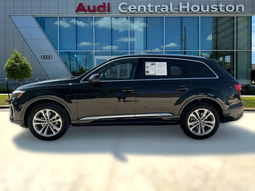 2025 Audi Q7 Premium Plus photo 1