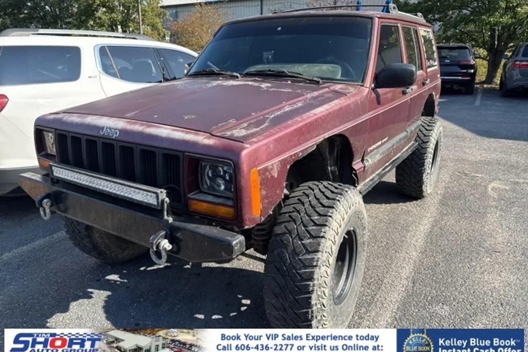 2001 Jeep Cherokee Sport photo 1