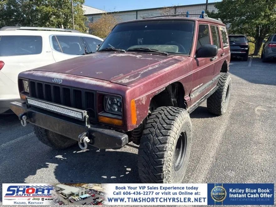 2001 Jeep Cherokee Sport photo 1