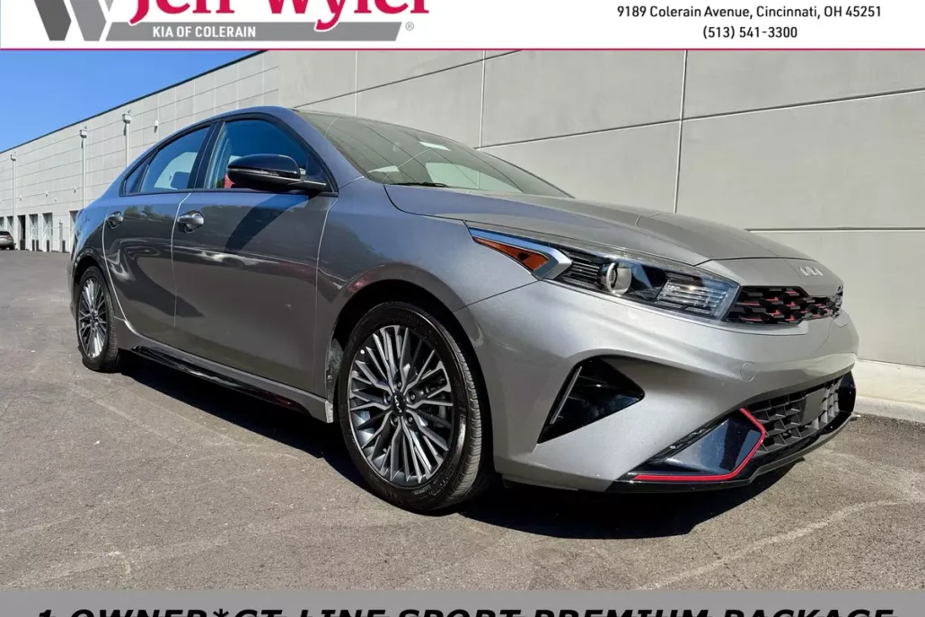 2023 Kia Forte GT-Line photo 1