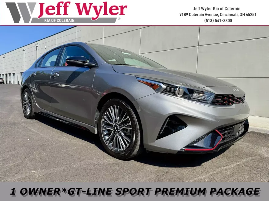 2023 Kia Forte GT-Line photo 1