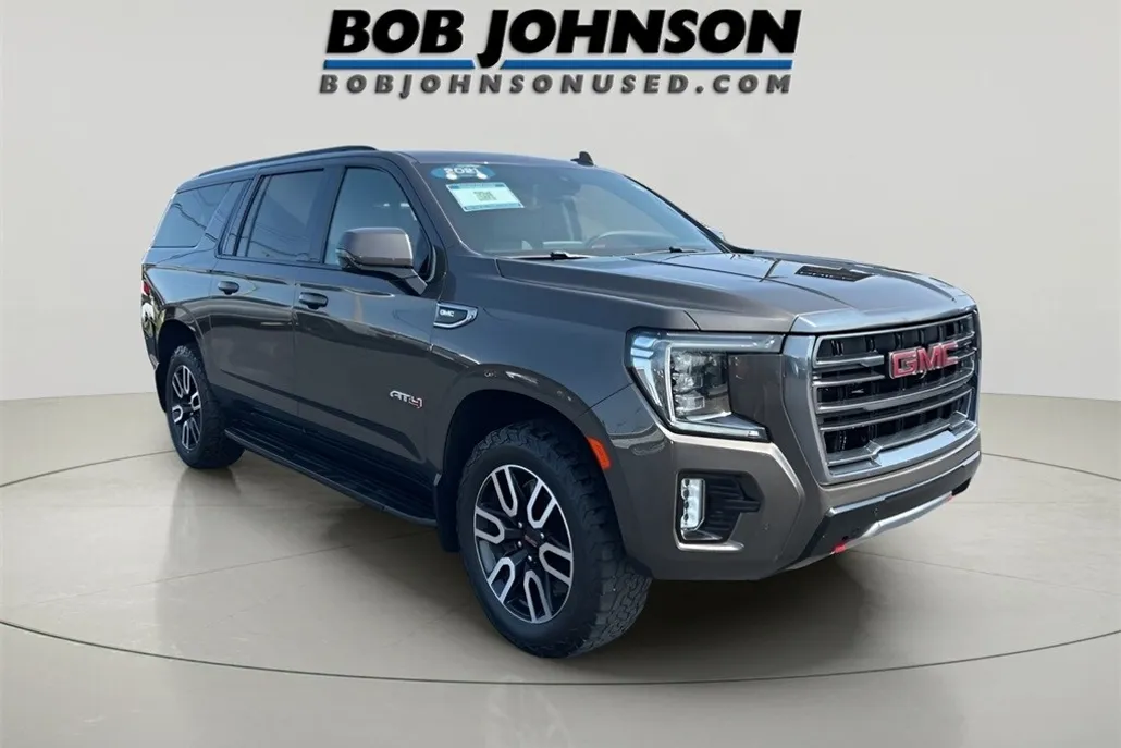 2021 Gmc Yukon XL AT4 photo 1