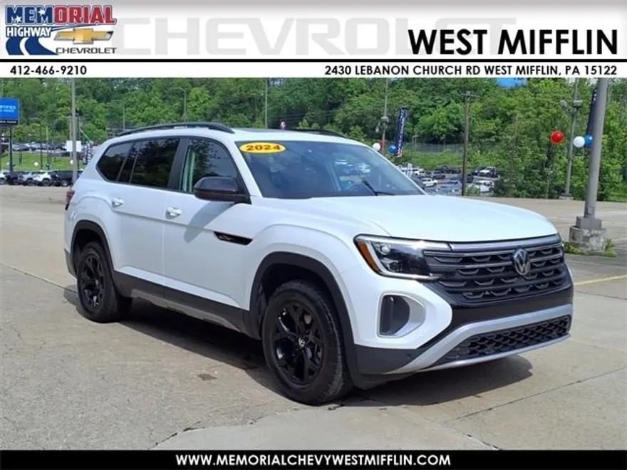 2024 Volkswagen Atlas Peak Edition SE Technology photo 1