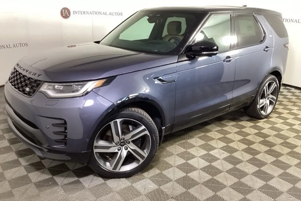 2024 Land Rover Discovery SE photo 1
