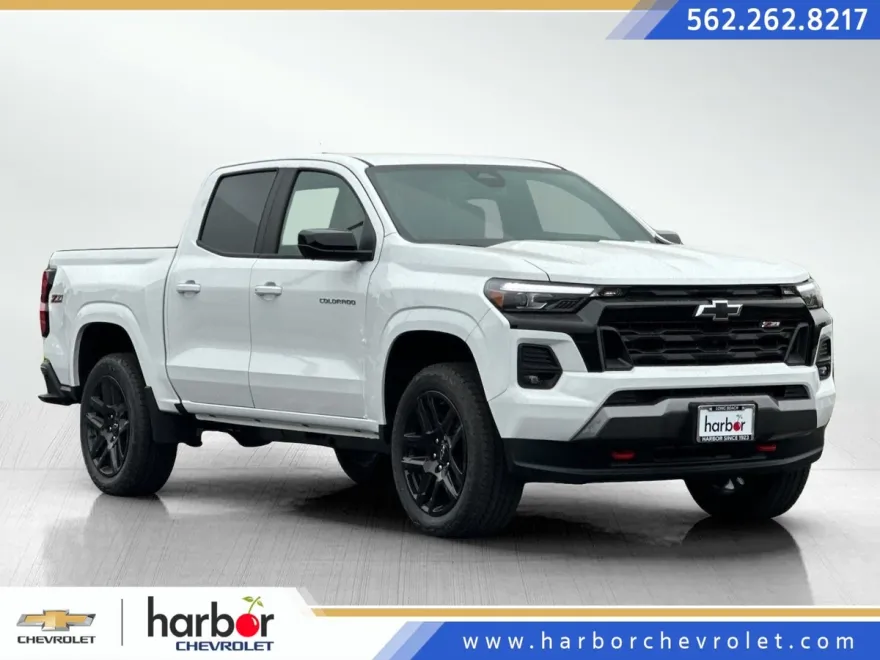 2025 Chevrolet Colorado Z71 photo 1
