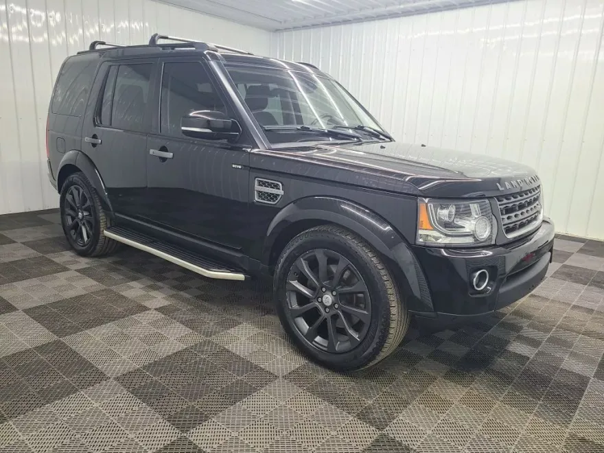 2015 Land Rover LR4 HSE photo 1
