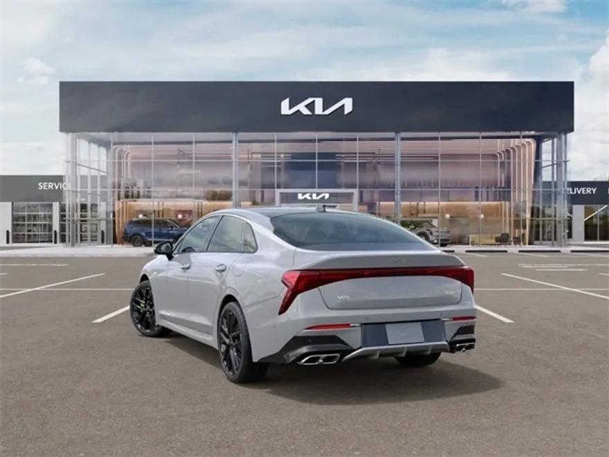 2025 Kia K5 GT photo 4