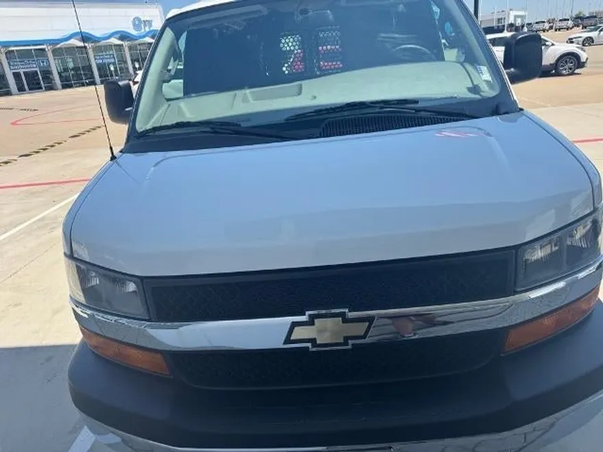 2023 Chevrolet Express 2500 Work Van Cargo photo 1
