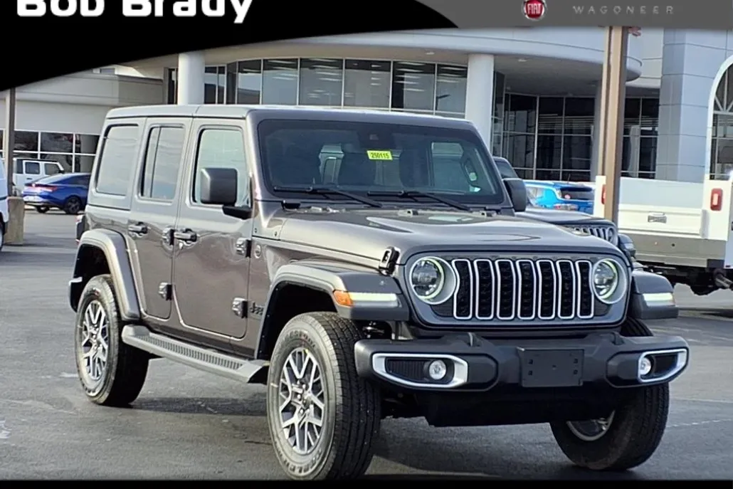 2025 Jeep Wrangler Sahara photo 1