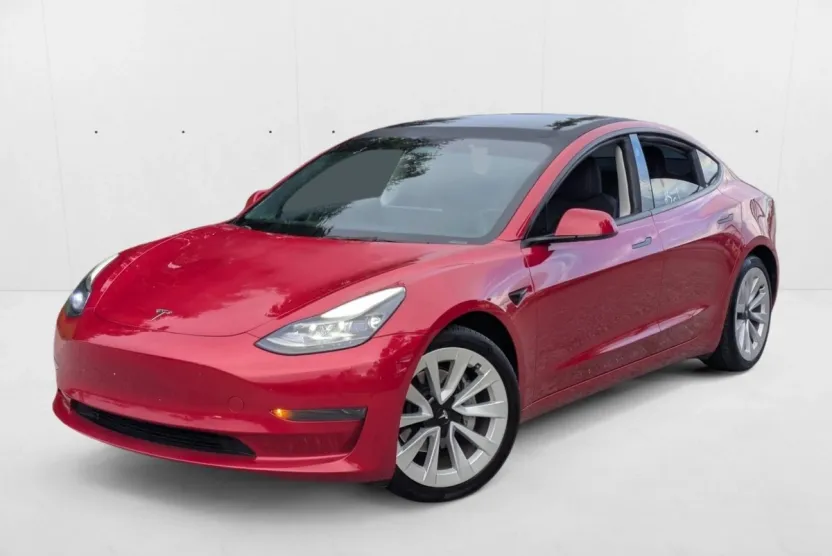 2023 Tesla Model 3 photo 1