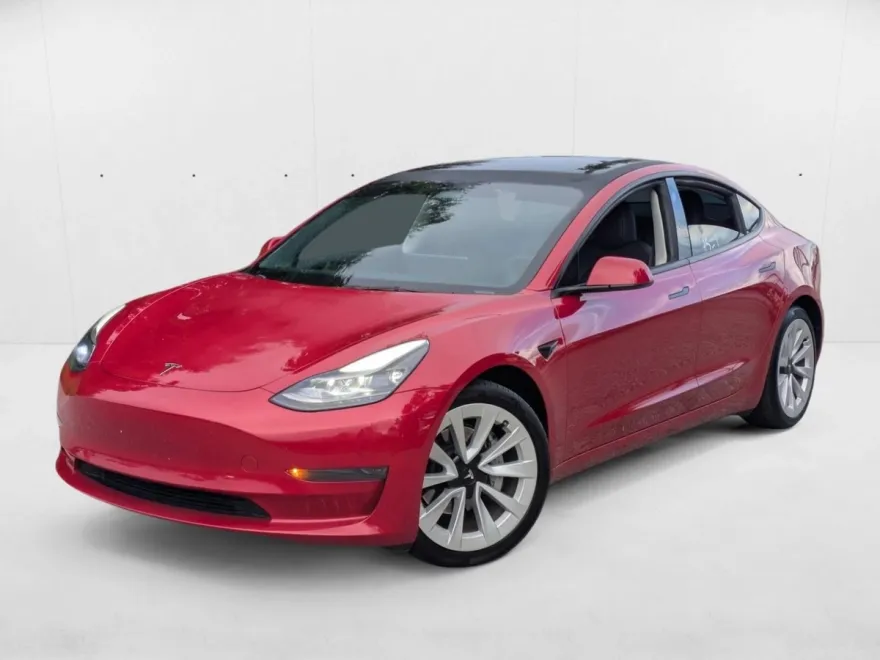 2023 Tesla Model 3 photo 1