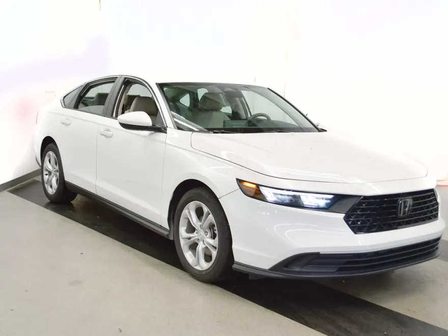 2024 Honda Accord LX photo 1