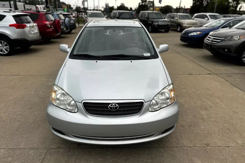 2008 Toyota Corolla LE photo 1