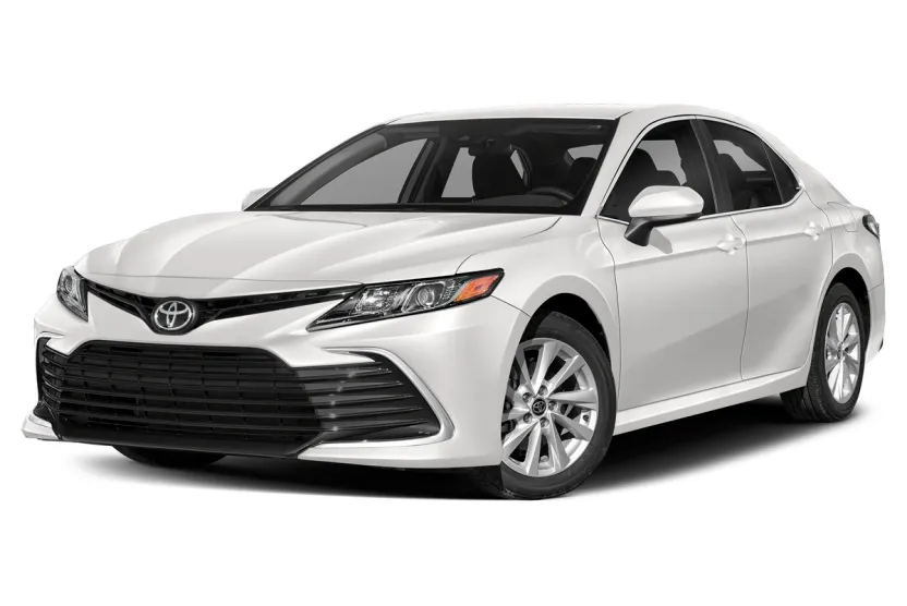 2022 Toyota Camry LE photo 1