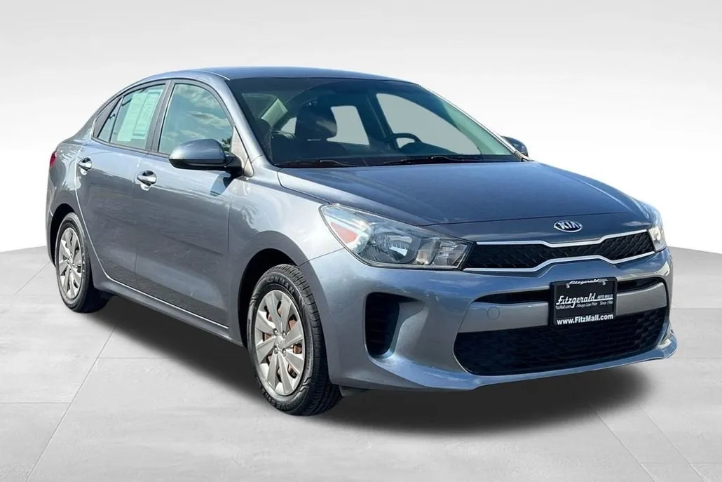 2020 Kia Rio S photo 1