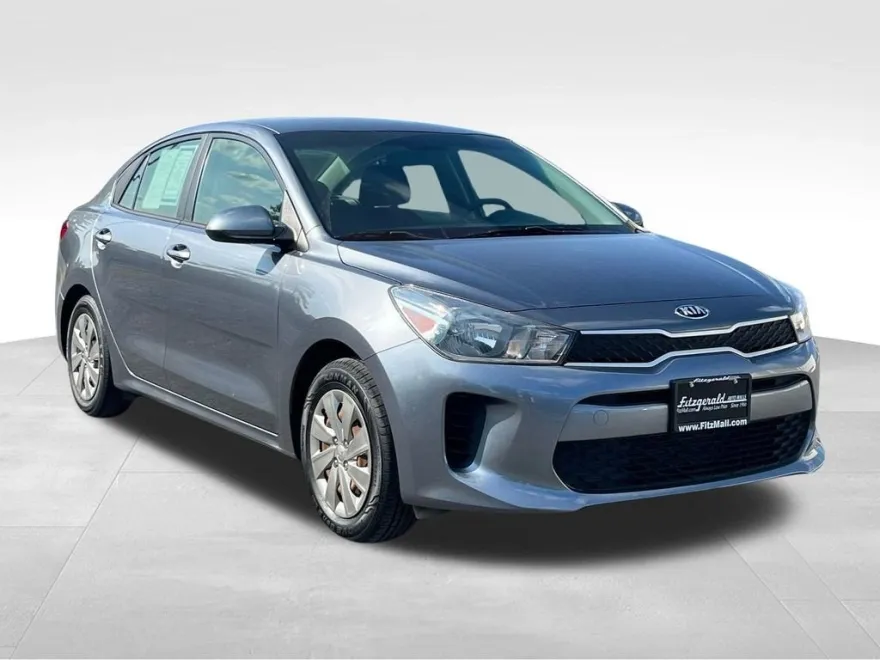 2020 Kia Rio S photo 1