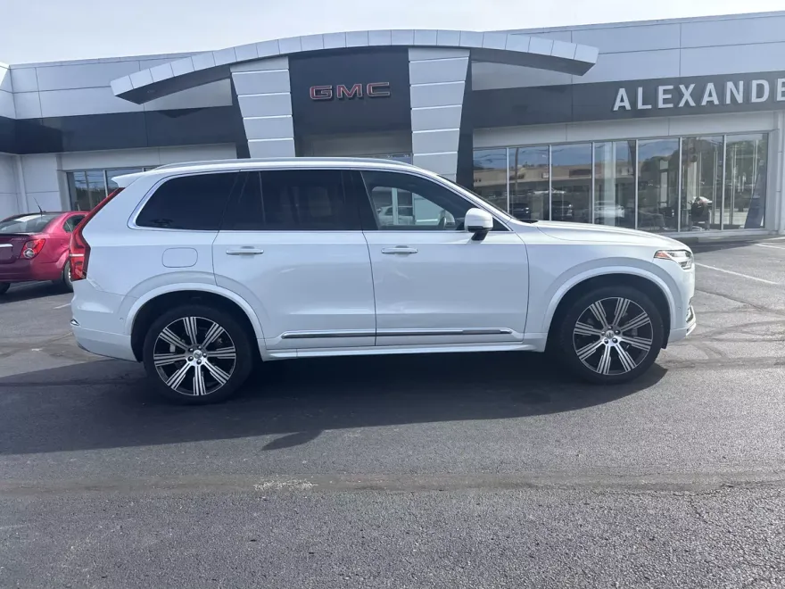 2022 Volvo XC90 Recharge T8 Inscription photo 1
