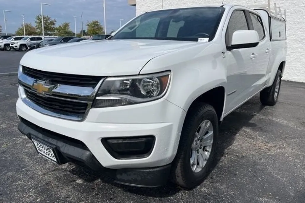 2017 Chevrolet Colorado LT photo 1