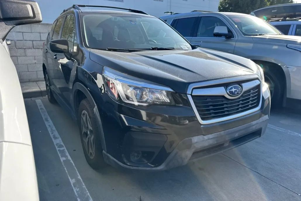 2020 Subaru Forester Premium photo 1