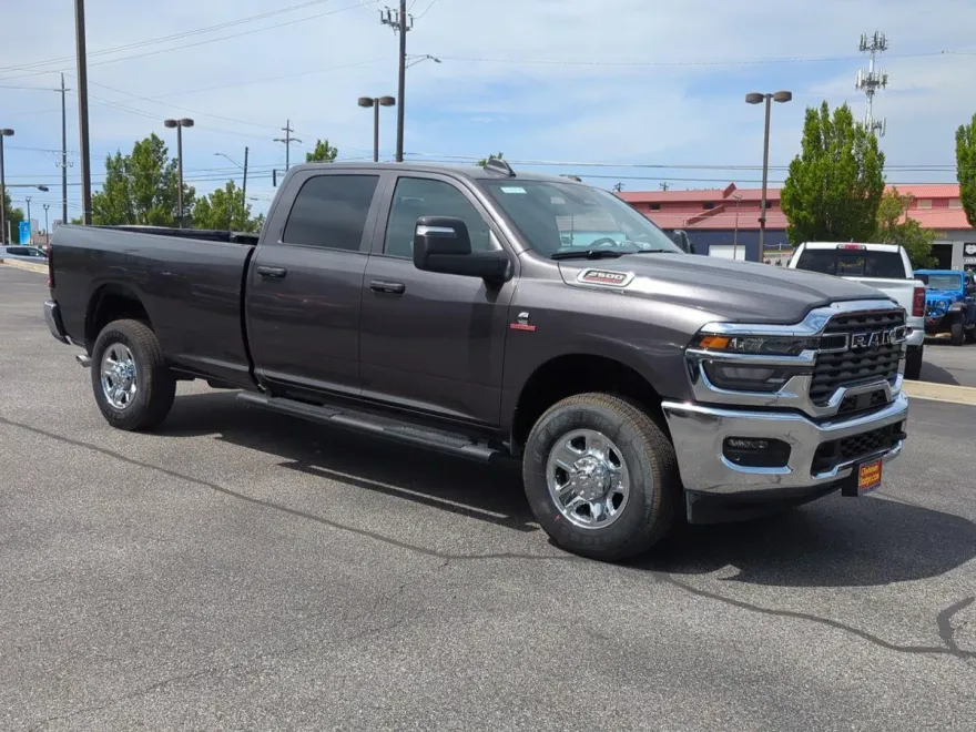 2025 Ram 2500 Tradesman photo 1