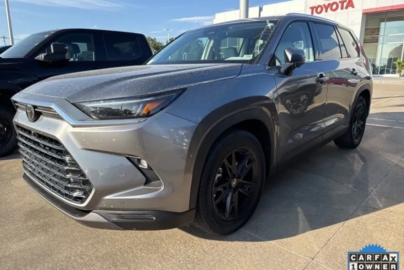 2025 Toyota Grand Highlander Hybrid XLE photo 1