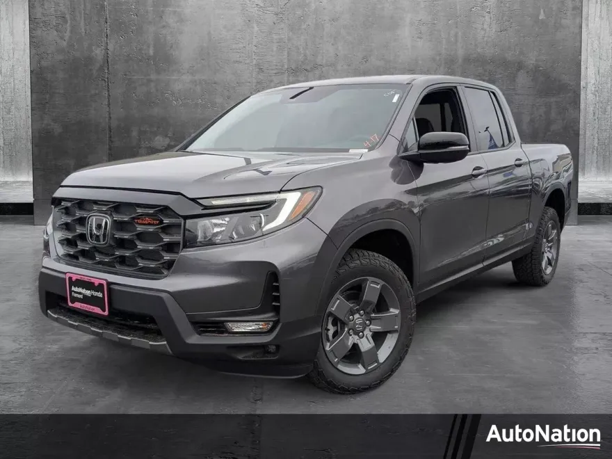 2025 Honda Ridgeline TrailSport photo 1