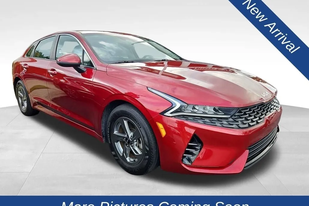 2023 Kia K5 LXS photo 1