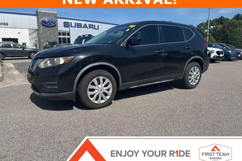 2018 Nissan Rogue S photo 1