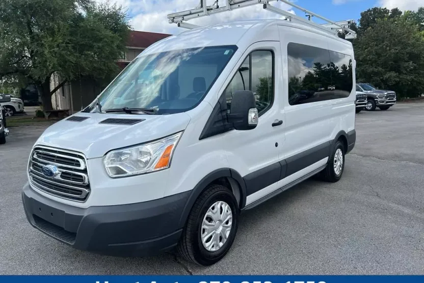 2018 Ford Transit XLT photo 1