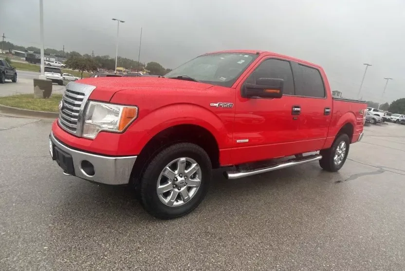 2011 Ford F-150 XLT photo 1