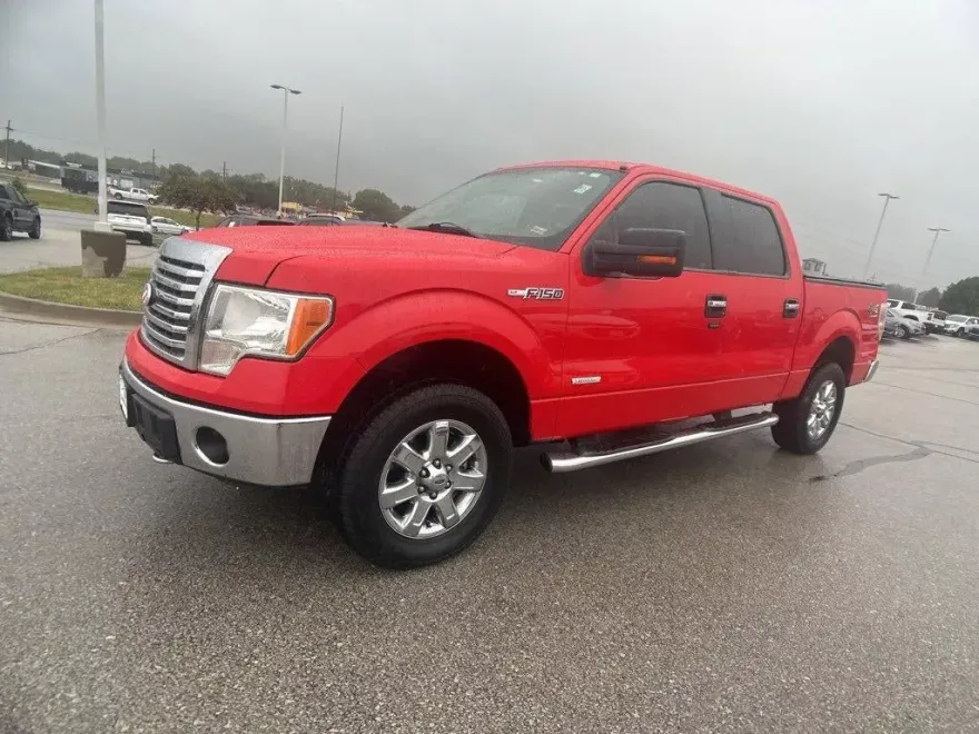 2011 Ford F-150 XLT photo 1