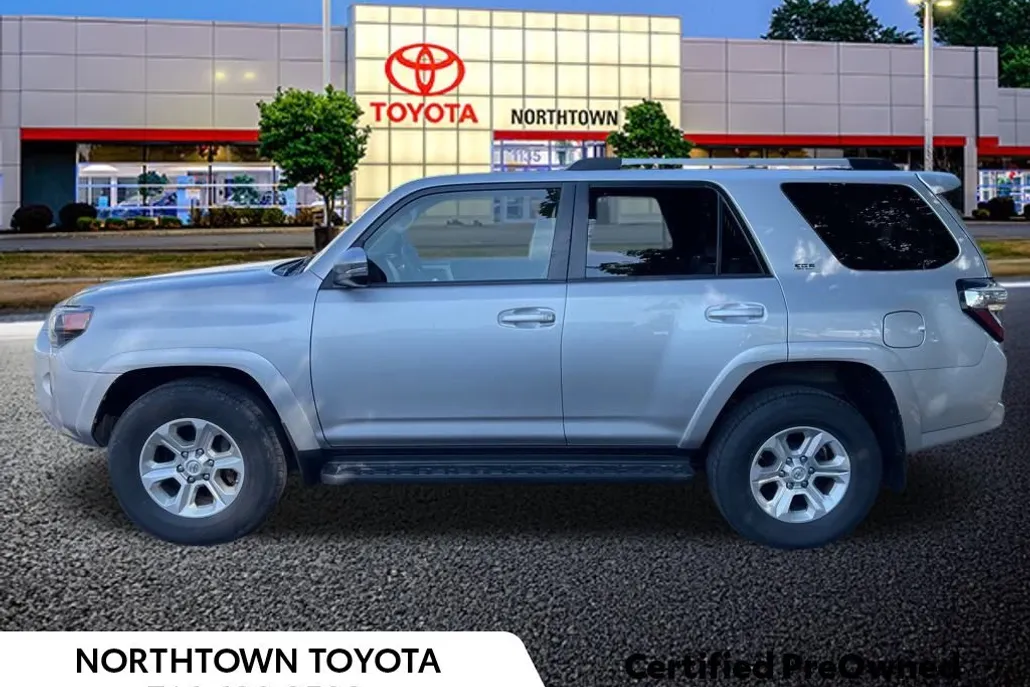 2021 Toyota 4Runner SR5 Premium photo 1