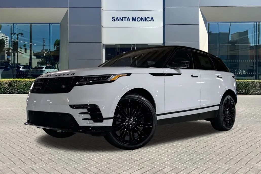 2026 Land Rover Range Rover Velar P400 Dynamic SE photo 1